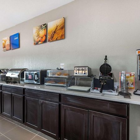 Comfort Suites Omaha East-Council Bluffs Bagian luar foto