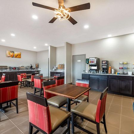 Comfort Suites Omaha East-Council Bluffs Bagian luar foto