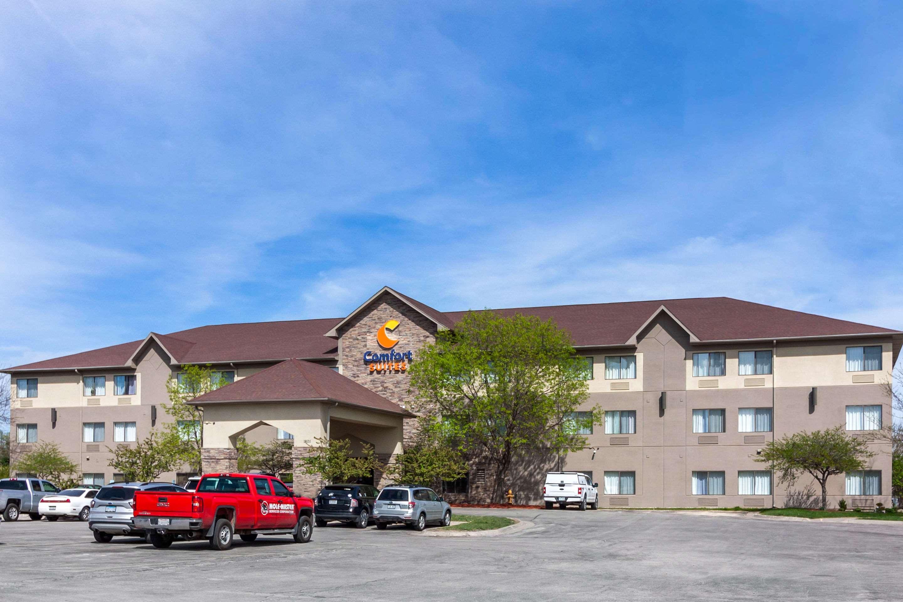 Comfort Suites Omaha East-Council Bluffs Bagian luar foto
