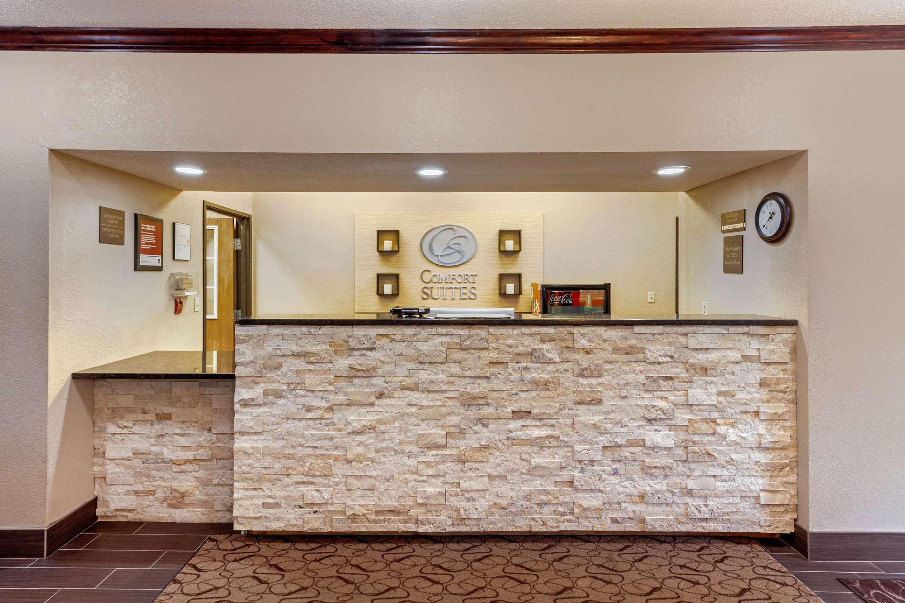 Comfort Suites Omaha East-Council Bluffs Bagian luar foto