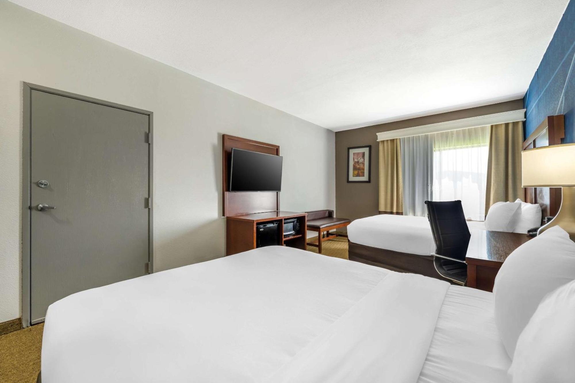 Comfort Suites Omaha East-Council Bluffs Bagian luar foto