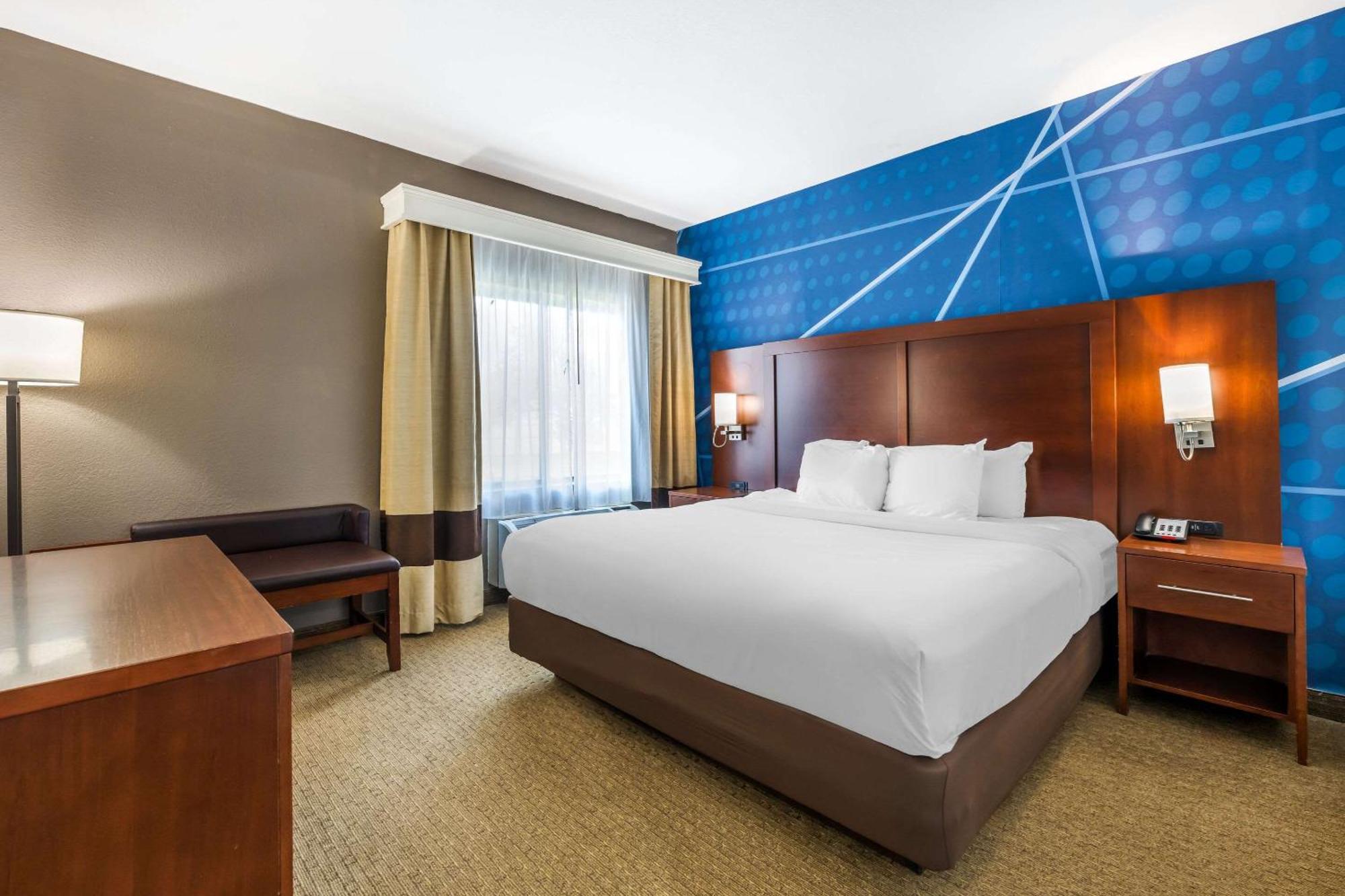 Comfort Suites Omaha East-Council Bluffs Bagian luar foto