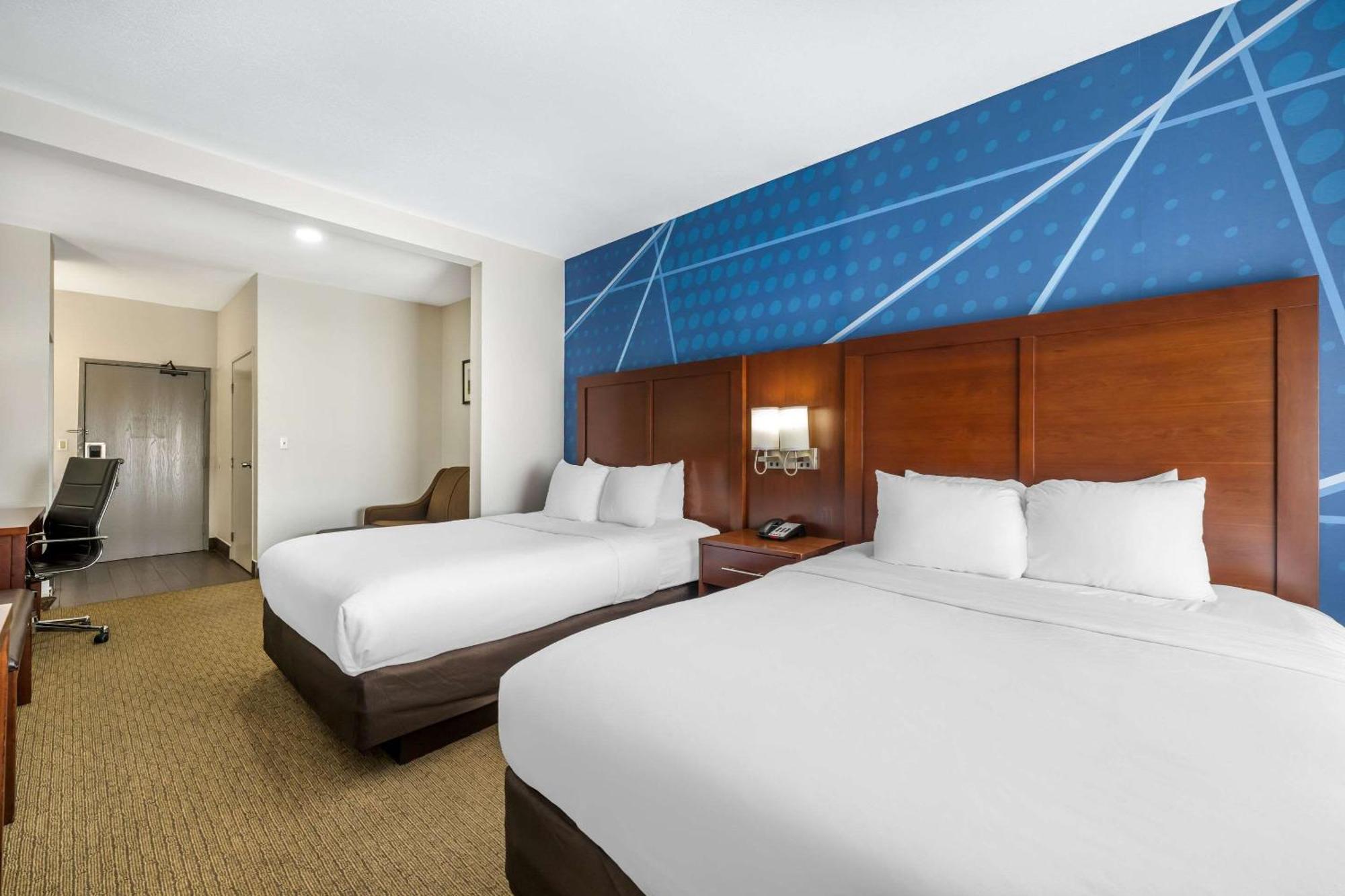 Comfort Suites Omaha East-Council Bluffs Bagian luar foto