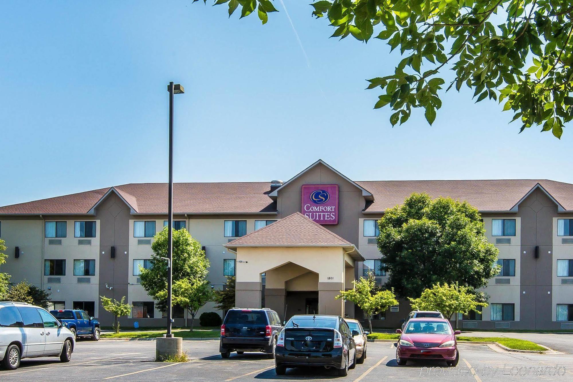Comfort Suites Omaha East-Council Bluffs Bagian luar foto